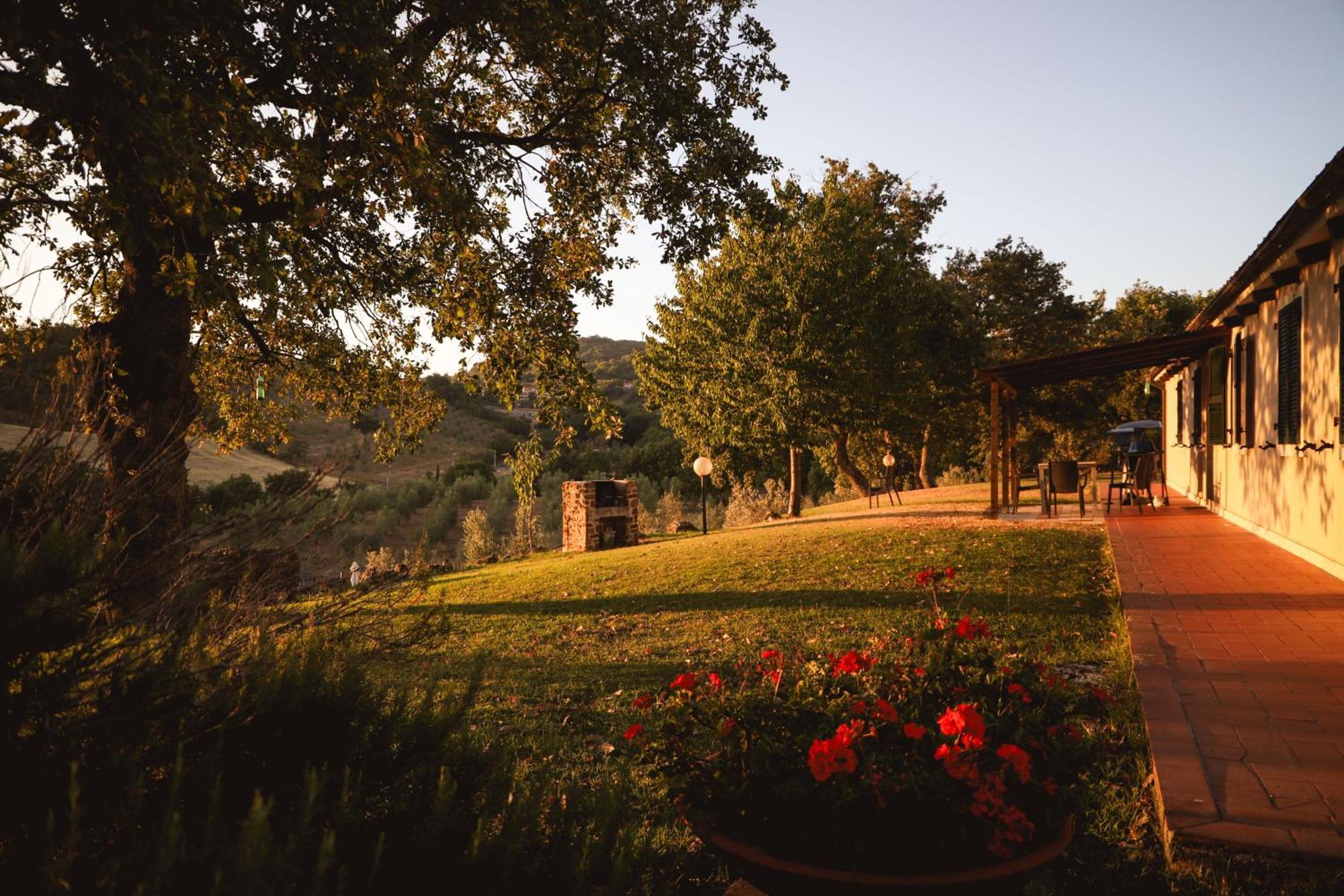 Bio Agriturismo Poggio Aione Saturnia Extérieur photo